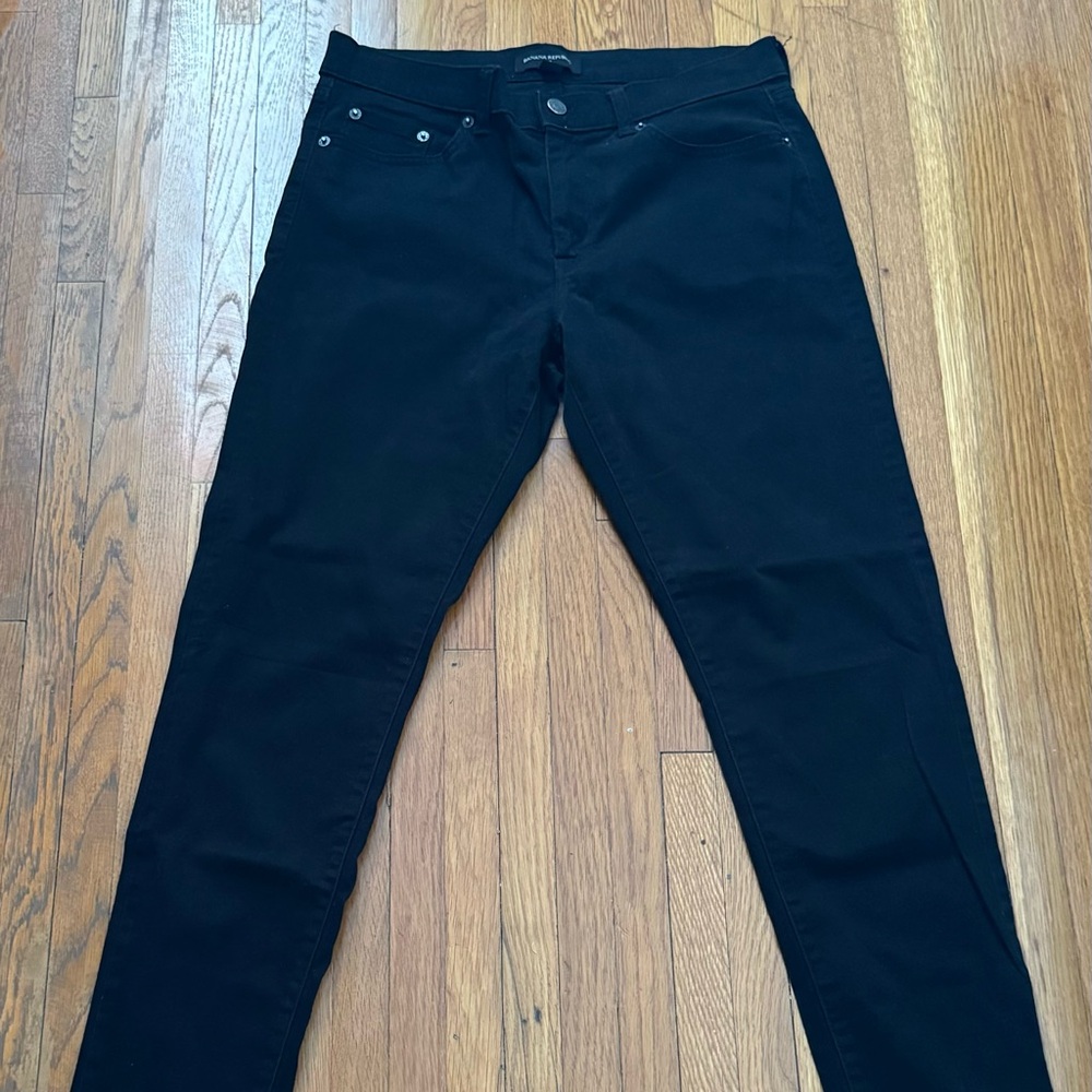 Banana Republic black satin skinny jeans, size 29/8 preppy minimalist comfort